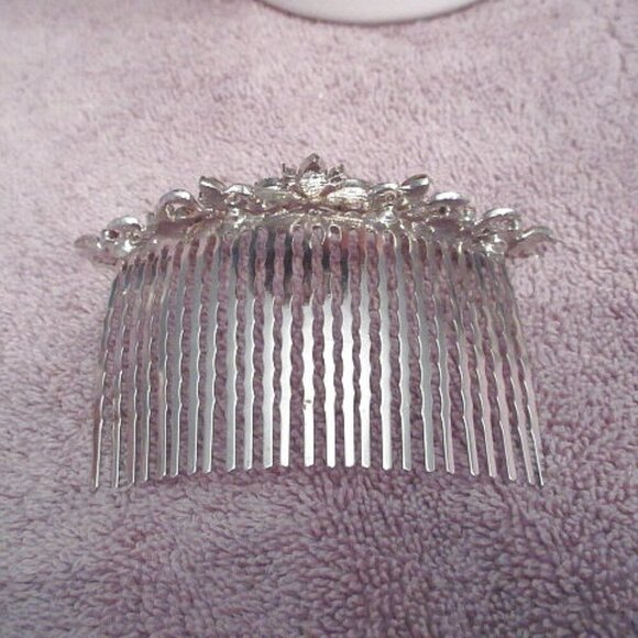 Vtg Hair Comb Purple Pink Rhinestones Floral Cluster Silvertone Updo Boho 4" - Picture 9 of 9
